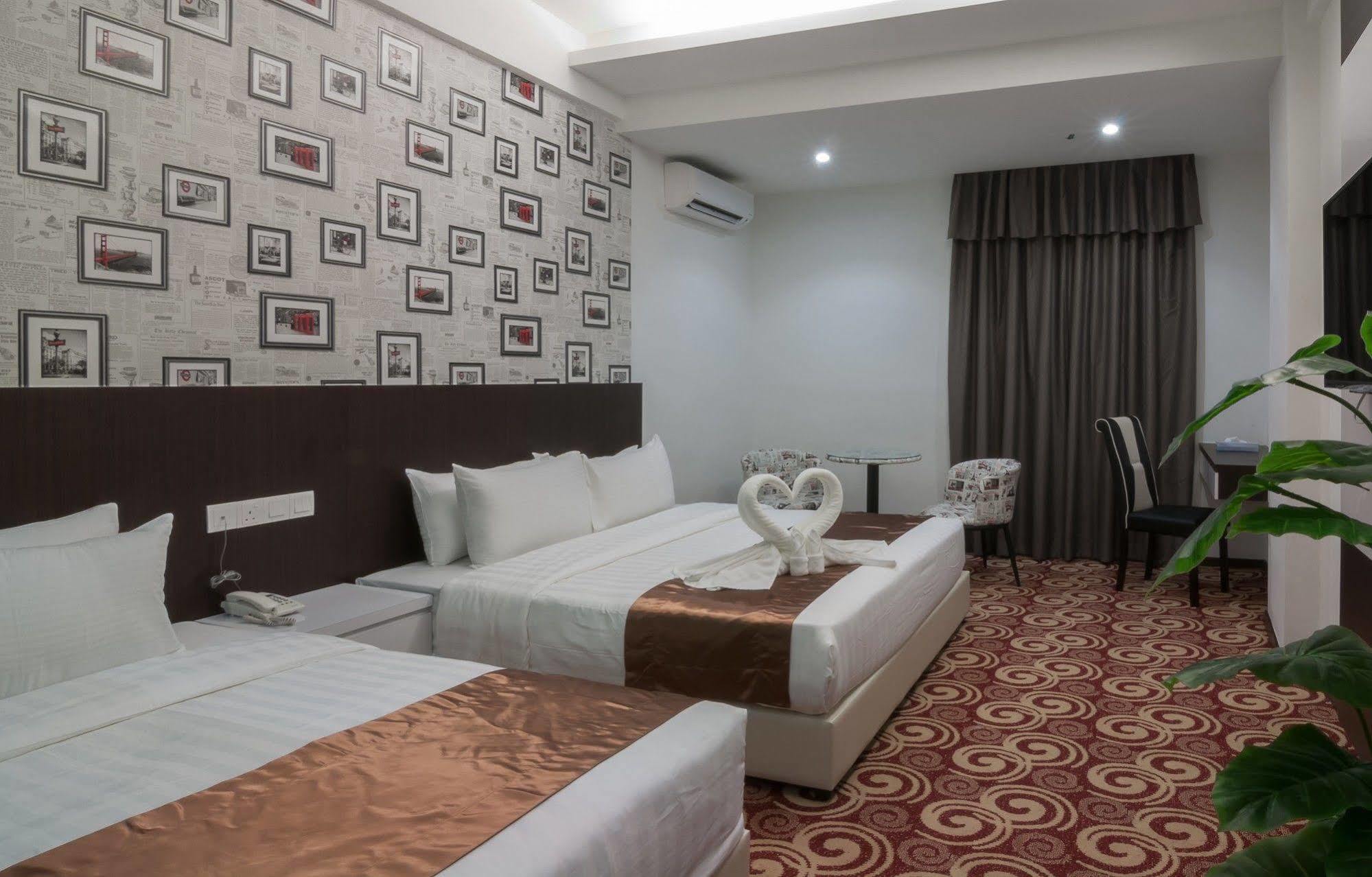 E-Red Hotel Melaka Екстер'єр фото