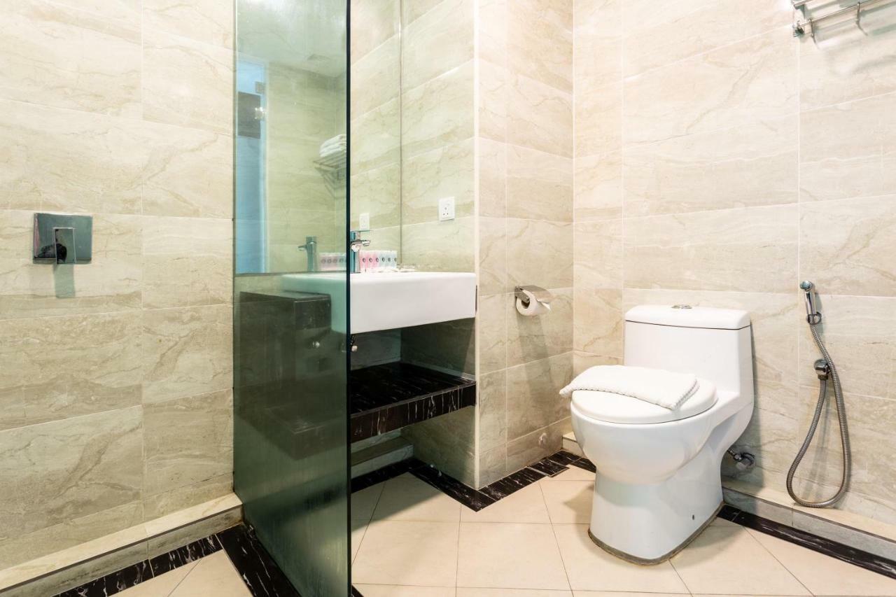 E-Red Hotel Melaka Екстер'єр фото