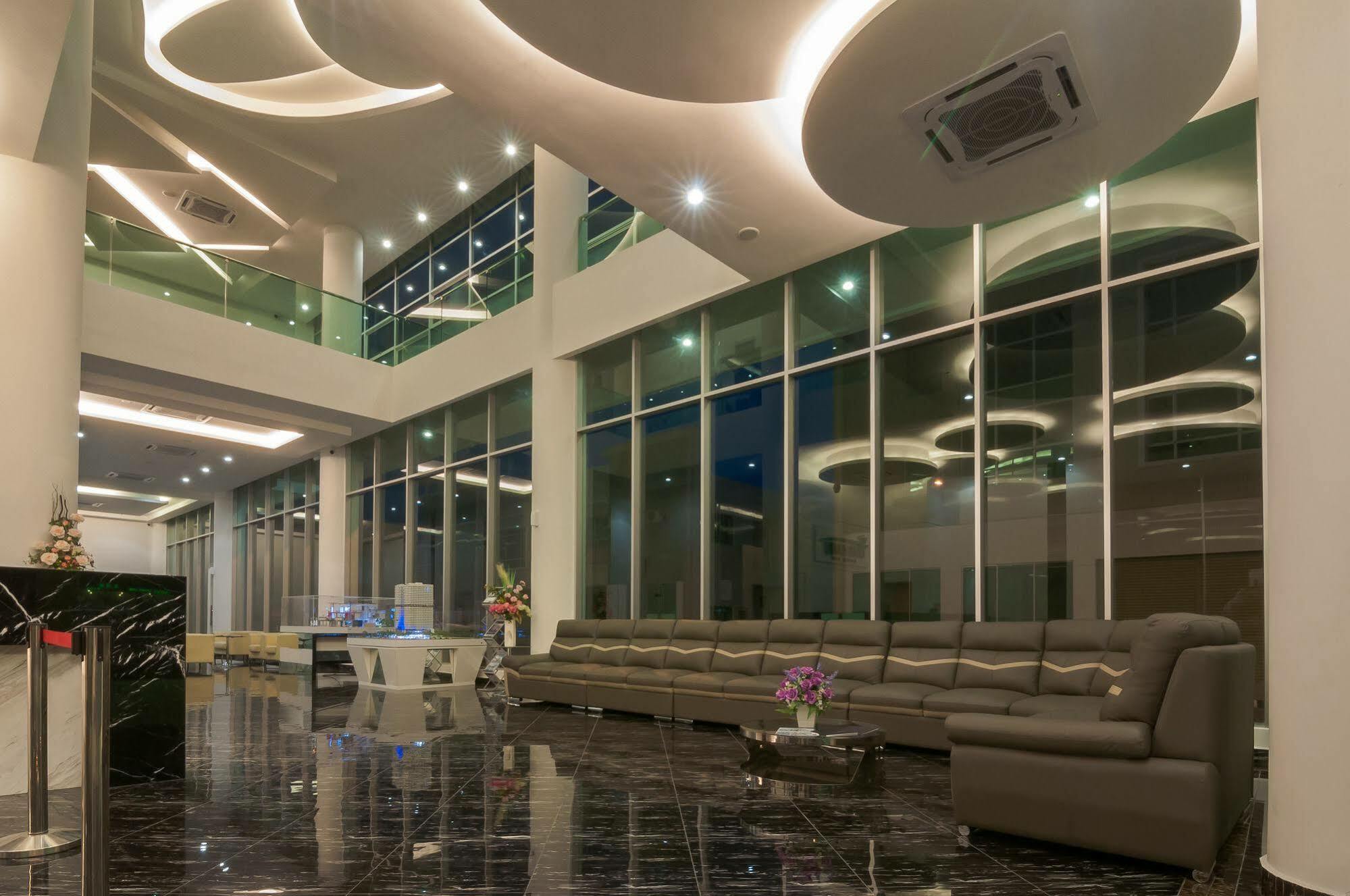 E-Red Hotel Melaka Екстер'єр фото