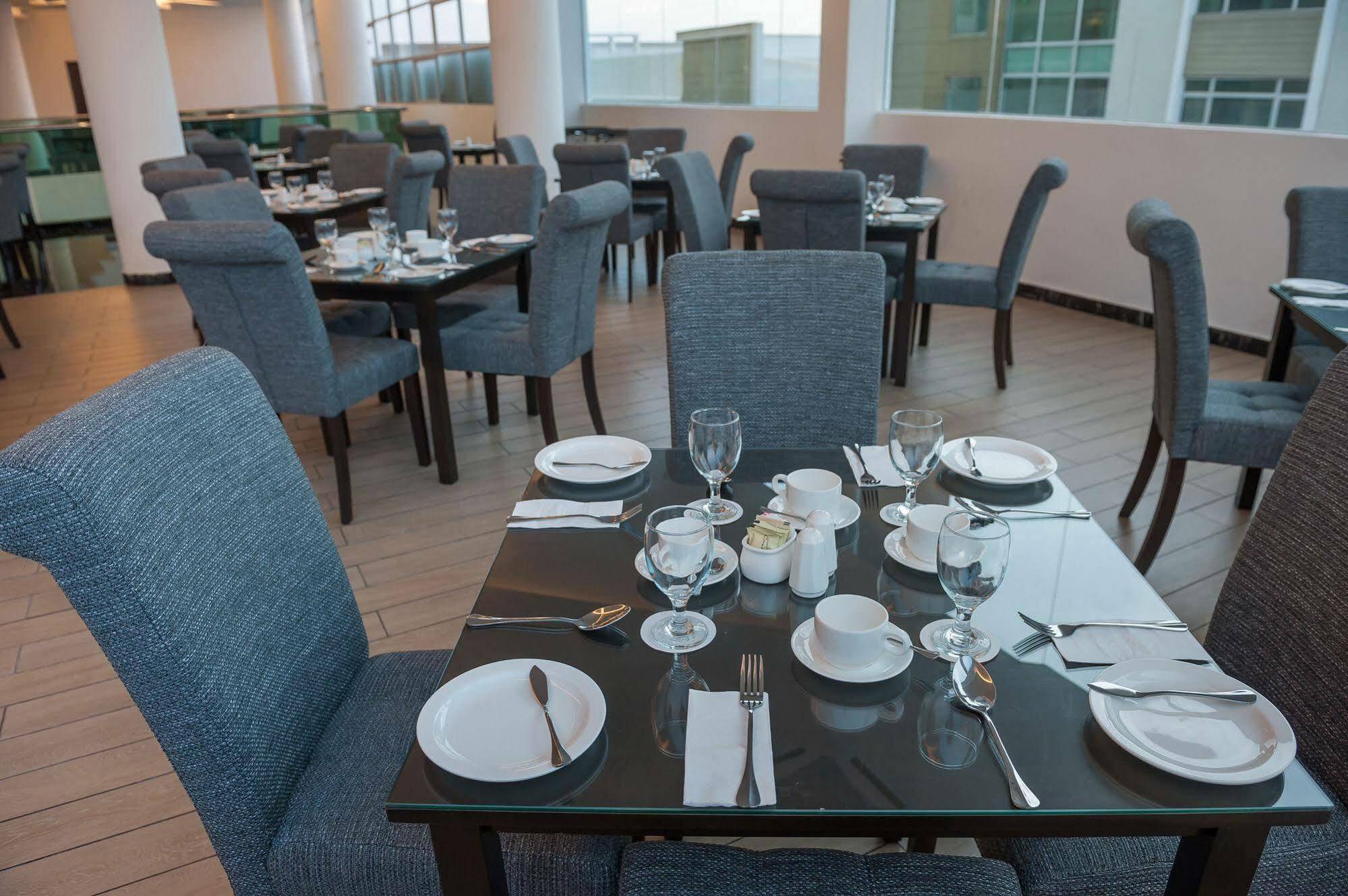 E-Red Hotel Melaka Екстер'єр фото